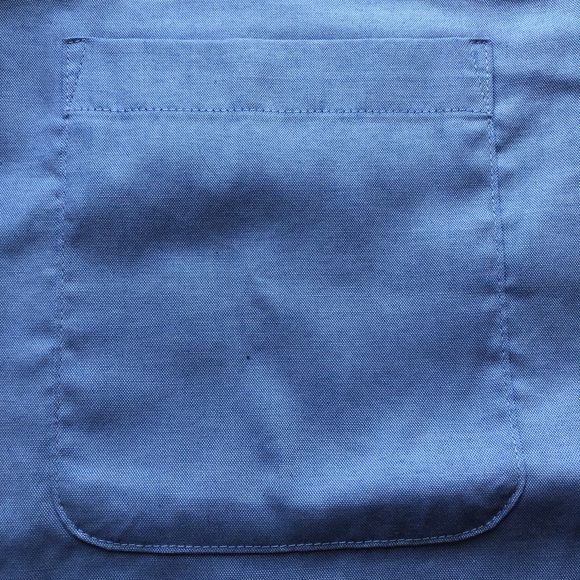 Men’s Short Sleeve Button Down Shirt. Size L - Picture 4 of 4